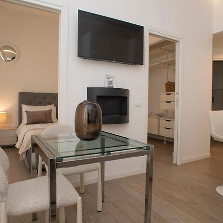 Maison B Milan Bagian luar foto